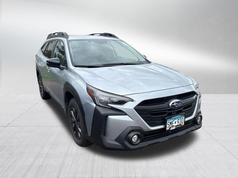 Used 2025 Subaru Outback Onyx Edition XT w/ Popular Package #2 AWD/4WD image 12