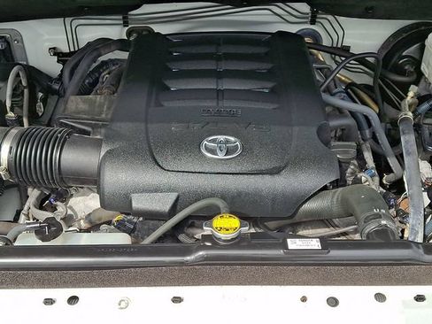 Used 2016 Toyota Tundra SR5 AWD/4WD image 27