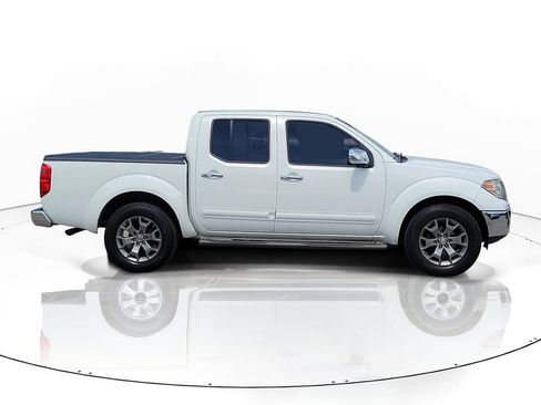 Used 2019 Nissan Frontier SL RWD image 40