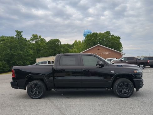New 2026 RAM 1500 Big Horn AWD/4WD image 3