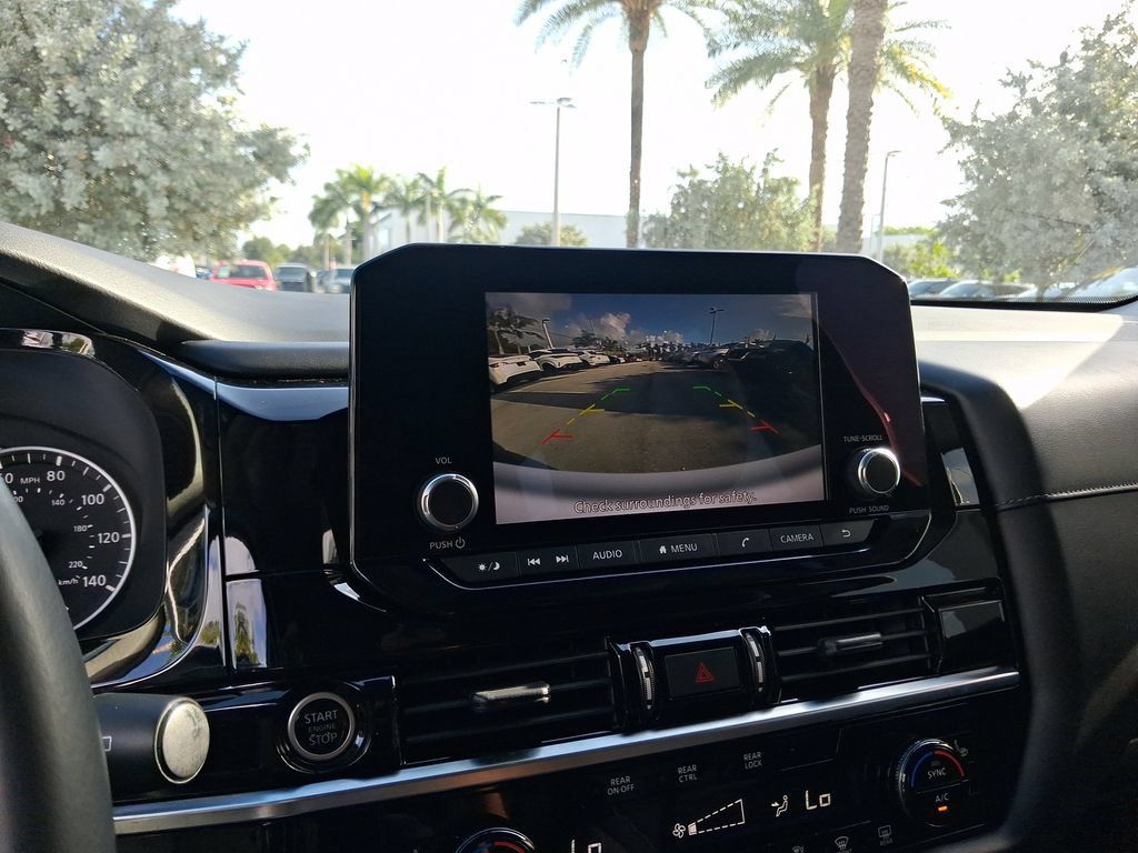 Certified 2023 Nissan Pathfinder SV FWD image 28