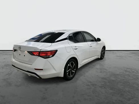Used 2024 Nissan Sentra SV FWD image 3