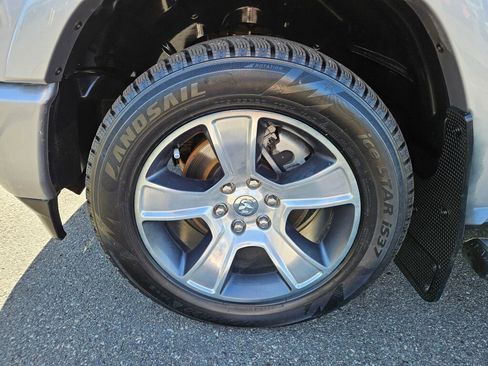 Used 2022 RAM 1500 Laramie w/ Sport Appearance Package AWD/4WD image 9