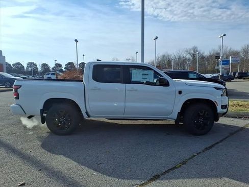 New 2026 Nissan Frontier SV w/ Tow Package AWD/4WD image 2