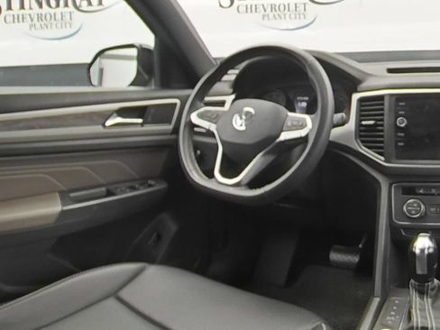 Used 2021 Volkswagen Atlas Cross Sport SE FWD image 16