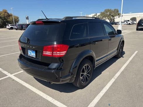 Used 2018 Dodge Journey SE w/ Popular Equipment Group image 5