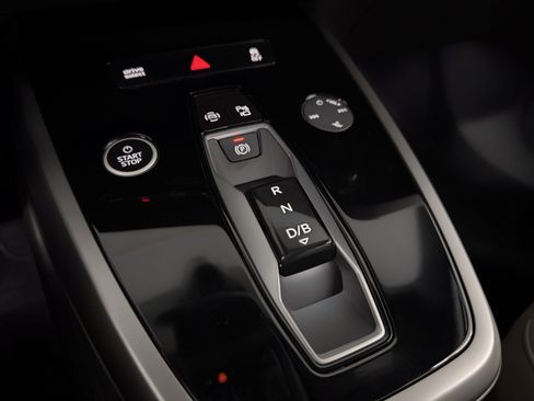 Certified 2024 Audi Q4 e-tron Prestige AWD/4WD image 25