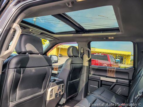 Used 2020 Ford F150 Lariat w/ Equipment Group 502A Luxury AWD/4WD image 13