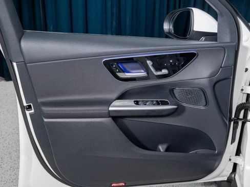 New 2026 Mercedes-Benz GLC 300 image 12