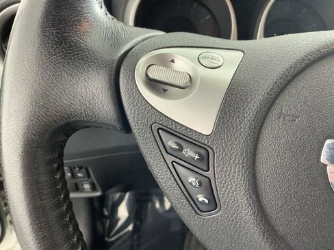 Used 2016 Nissan Juke SL image 27