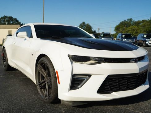 Used 2017 Chevrolet Camaro SS RWD image 36