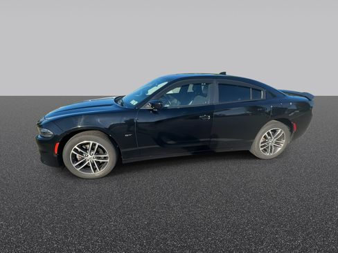 Used 2018 Dodge Charger GT AWD/4WD image 5