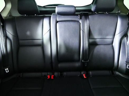 Used 2023 Nissan Rogue SL AWD/4WD image 13