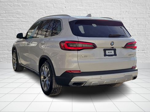 Used 2022 BMW X5 xDrive40i w/ Premium Package image 4