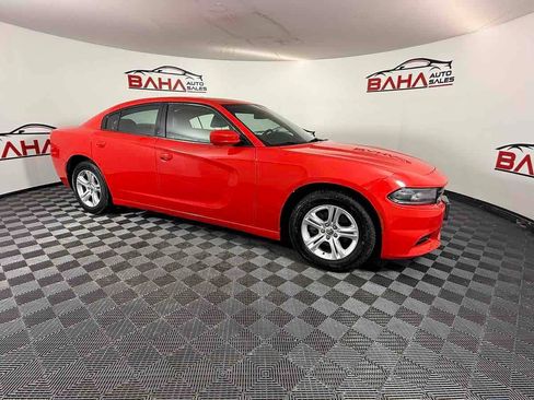 Used 2021 Dodge Charger SXT w/ Leather Interior Group RWD image 15