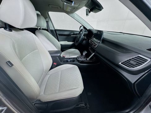 Used 2023 Kia Seltos SX image 33