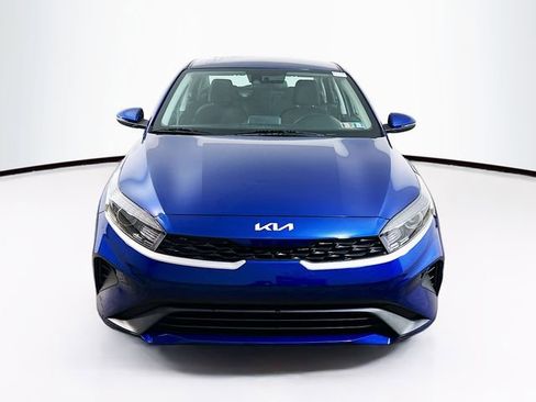 Used 2024 Kia Forte LXS w/ LXS Technology Package FWD image 2