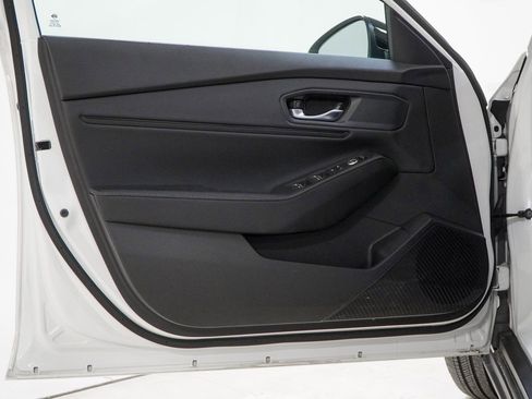 Used 2023 Honda Accord Sport image 19