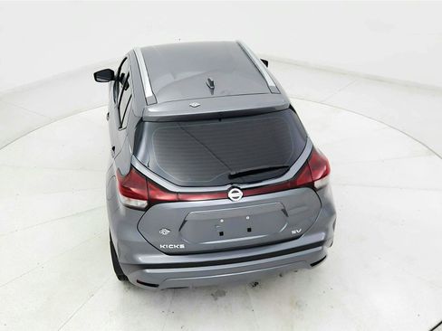 Used 2021 Nissan Kicks SV image 16