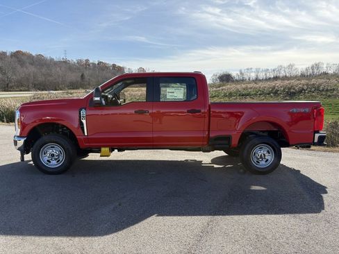 New 2026 Ford F250 XL w/ XL Chrome Package image 2