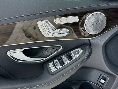 Used 2015 Mercedes-Benz C 400 4MATIC image 19