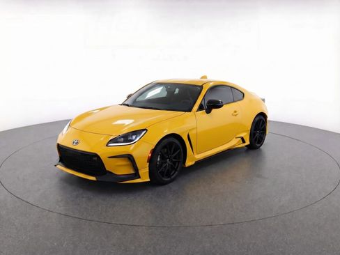 New 2026 Toyota GR86 YUZU Limited RWD image 3