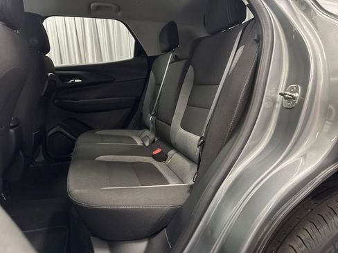 Used 2024 Chevrolet TrailBlazer LT w/ Convenience Package AWD/4WD image 12