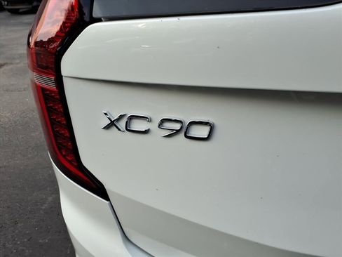 New 2026 Volvo XC90 B6 Ultra w/ Protection Package AWD/4WD image 5