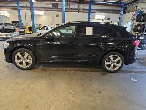 Used 2019 Audi e-tron Premium Plus AWD/4WD image 2