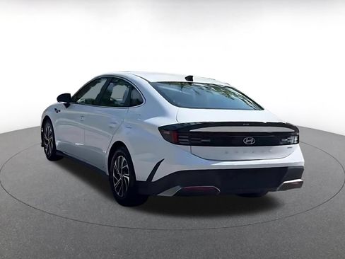 Used 2026 Hyundai Sonata Blue FWD image 12