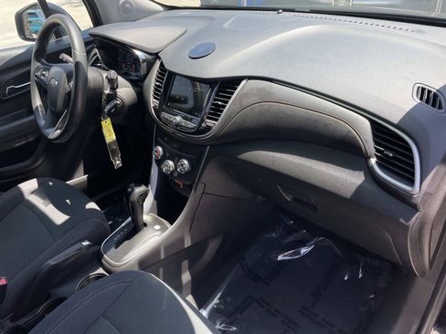 Used 2019 Chevrolet Trax LS w/ Tint and Cruise Package FWD image 22