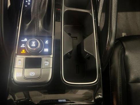 Used 2022 Kia Telluride LX AWD/4WD image 25