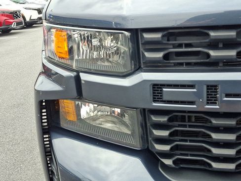 Used 2021 Chevrolet Silverado 1500 Custom AWD/4WD image 9