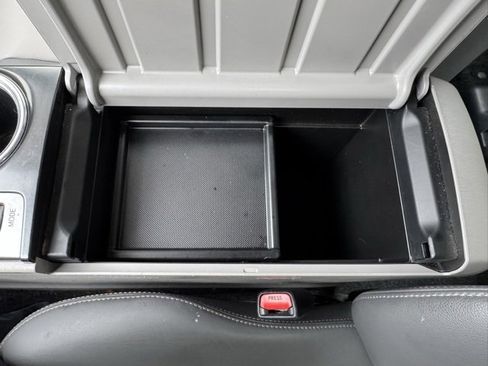 Certified 2017 Toyota Prius V Four image 19