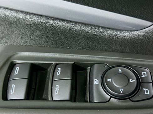 Used 2023 Chevrolet Bolt EUV LT w/ Convenience Package image 14