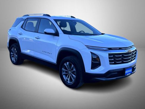 Certified 2025 Chevrolet Equinox LT w/ Convenience Package II image 3