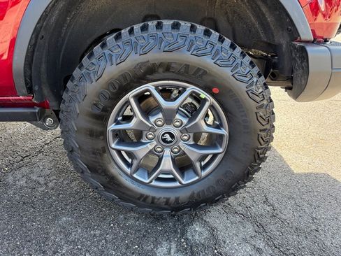 New 2025 Ford Bronco Badlands image 30