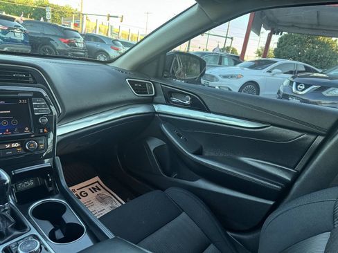 Used 2020 Nissan Maxima 3.5 S FWD image 11