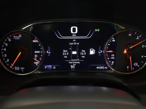 Used 2022 GMC Acadia Denali w/ Trailering Package FWD image 4