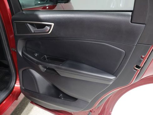 Used 2015 Ford Edge SEL w/ Equipment Group 201A AWD/4WD image 23