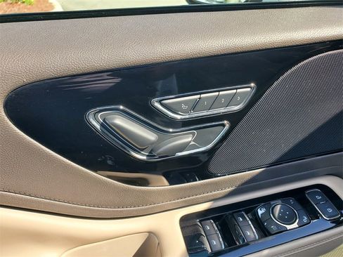 Used 2020 Lincoln Aviator Standard image 21