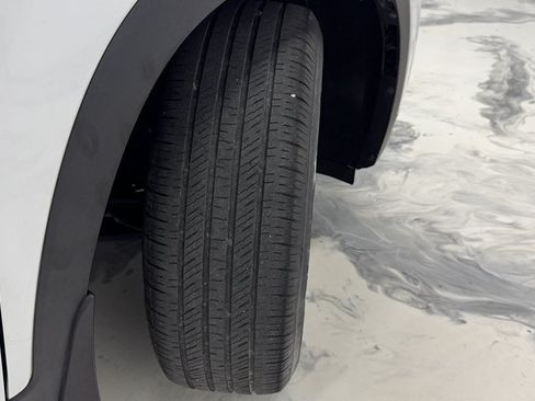 Used 2019 Hyundai Santa Fe SEL FWD image 11