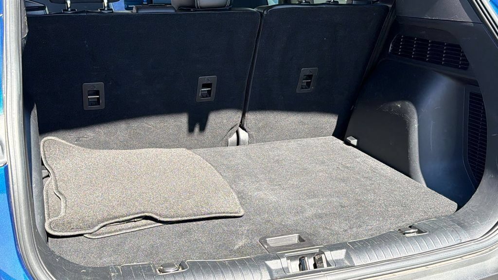 Used 2023 Ford Escape SE FWD image 27