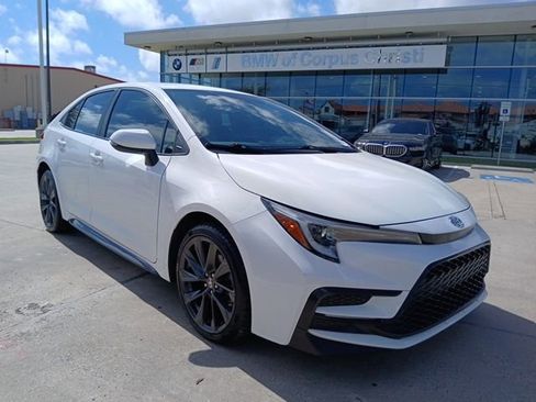 Used 2024 Toyota Corolla SE image 1