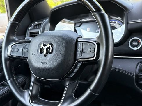 Used 2022 RAM 1500 Limited AWD/4WD image 13