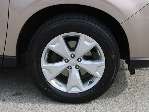 Used 2016 Subaru Forester 2.5i Premium w/ All-Weather Package image 33