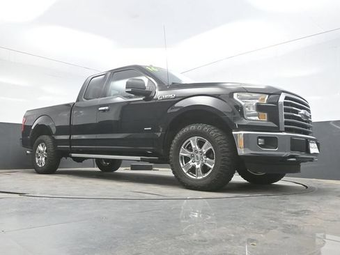 Used 2016 Ford F150 XLT w/ Equipment Group 302A Luxury AWD/4WD image 33