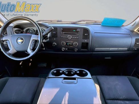 Used 2010 Chevrolet Silverado 1500 LT w/ Power Pack Plus AWD/4WD image 8