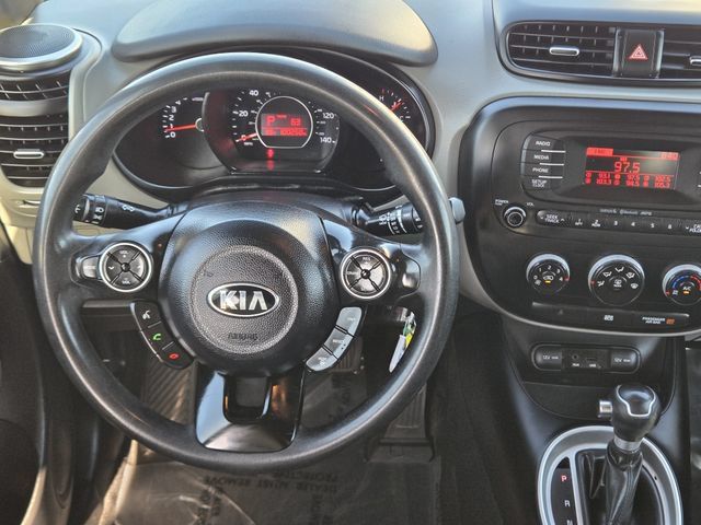 Used 2014 Kia Soul FWD image 24