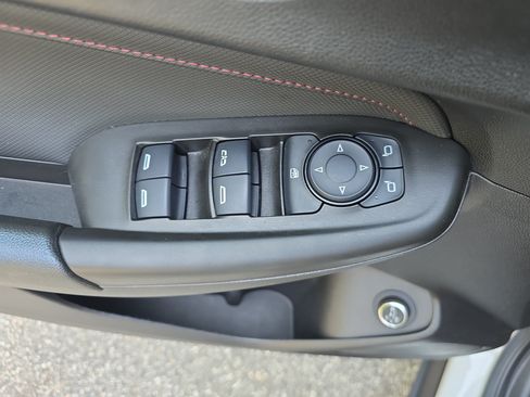 Used 2023 Chevrolet TrailBlazer RS w/ Sun and Liftgate Package FWD image 28